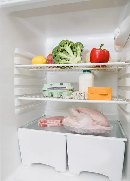 Thức ăn để trong tủ lạnh gây ngộ độc?