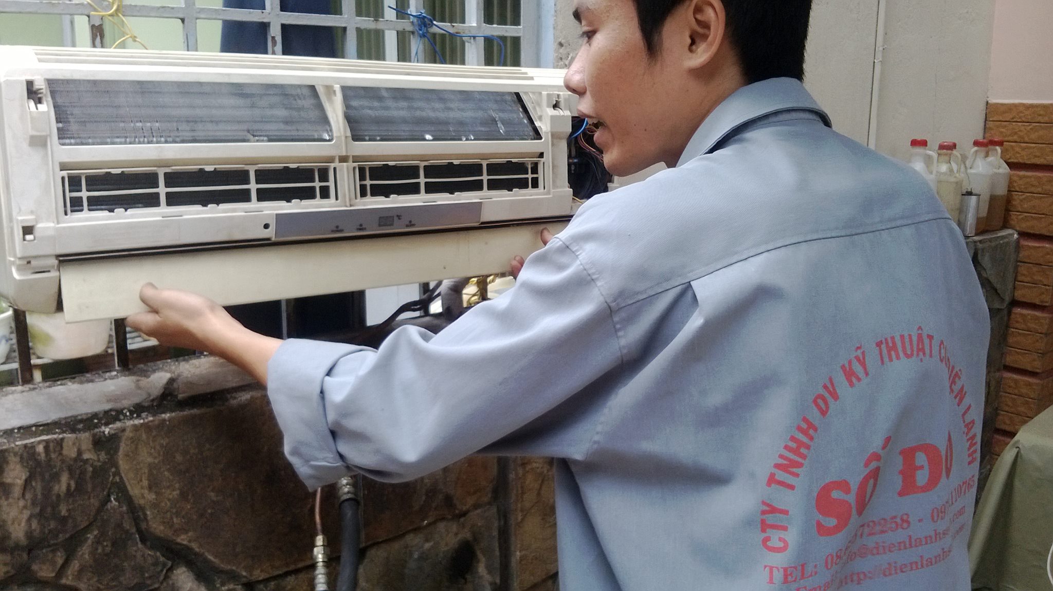 Sửa máy lạnh huyện Bình Chánh